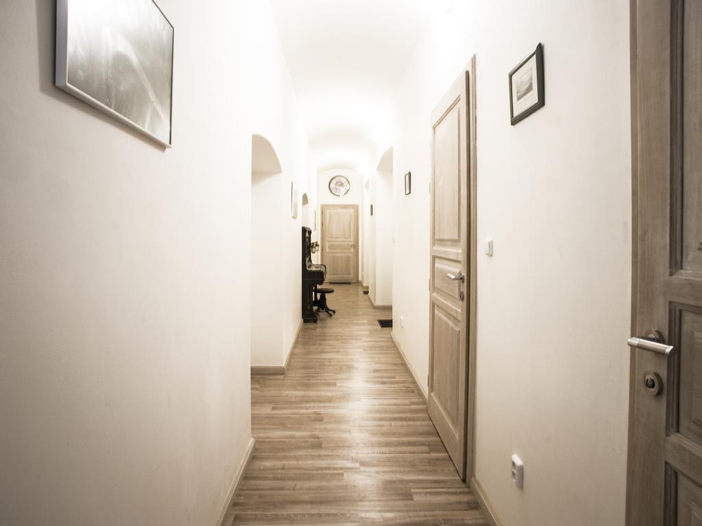 Apartment Art-apartments Seifertova Prag